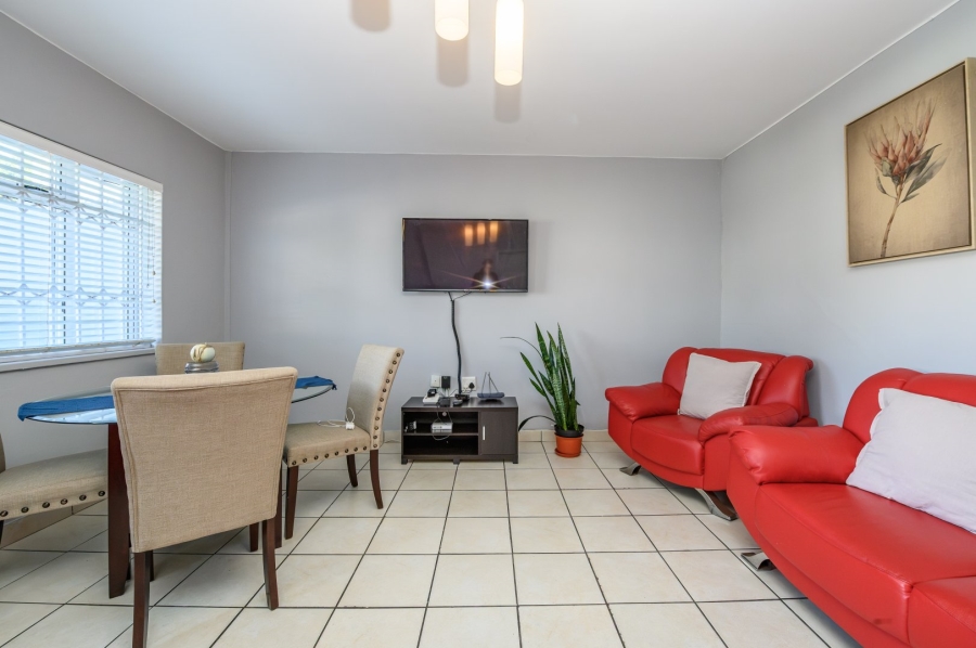 2 Bedroom Property for Sale in Humewood Eastern Cape